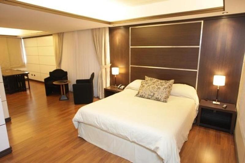Asuncion Internacional Downtown Hotel Ruang foto